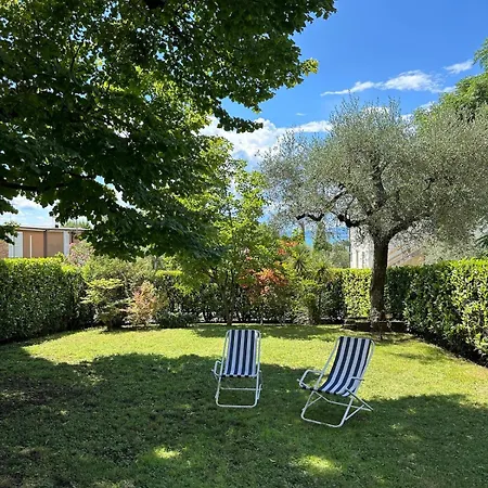 Apartamento For 5 People With Garden And Private Parking Bardolino